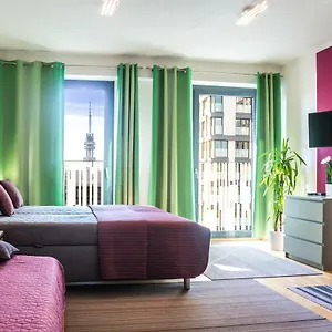 In Residential Tower - Parking Apartament Praga