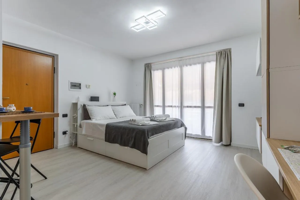 Santa Giulia Suite Milano 0*,