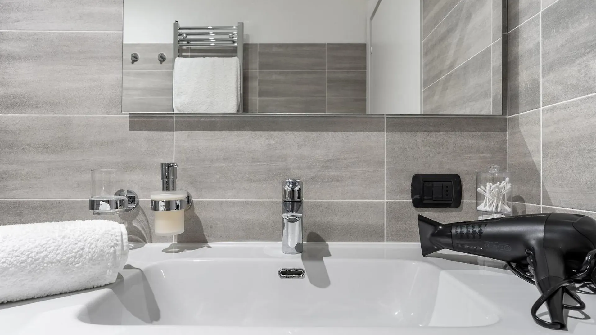 Santa Giulia Suite Milano